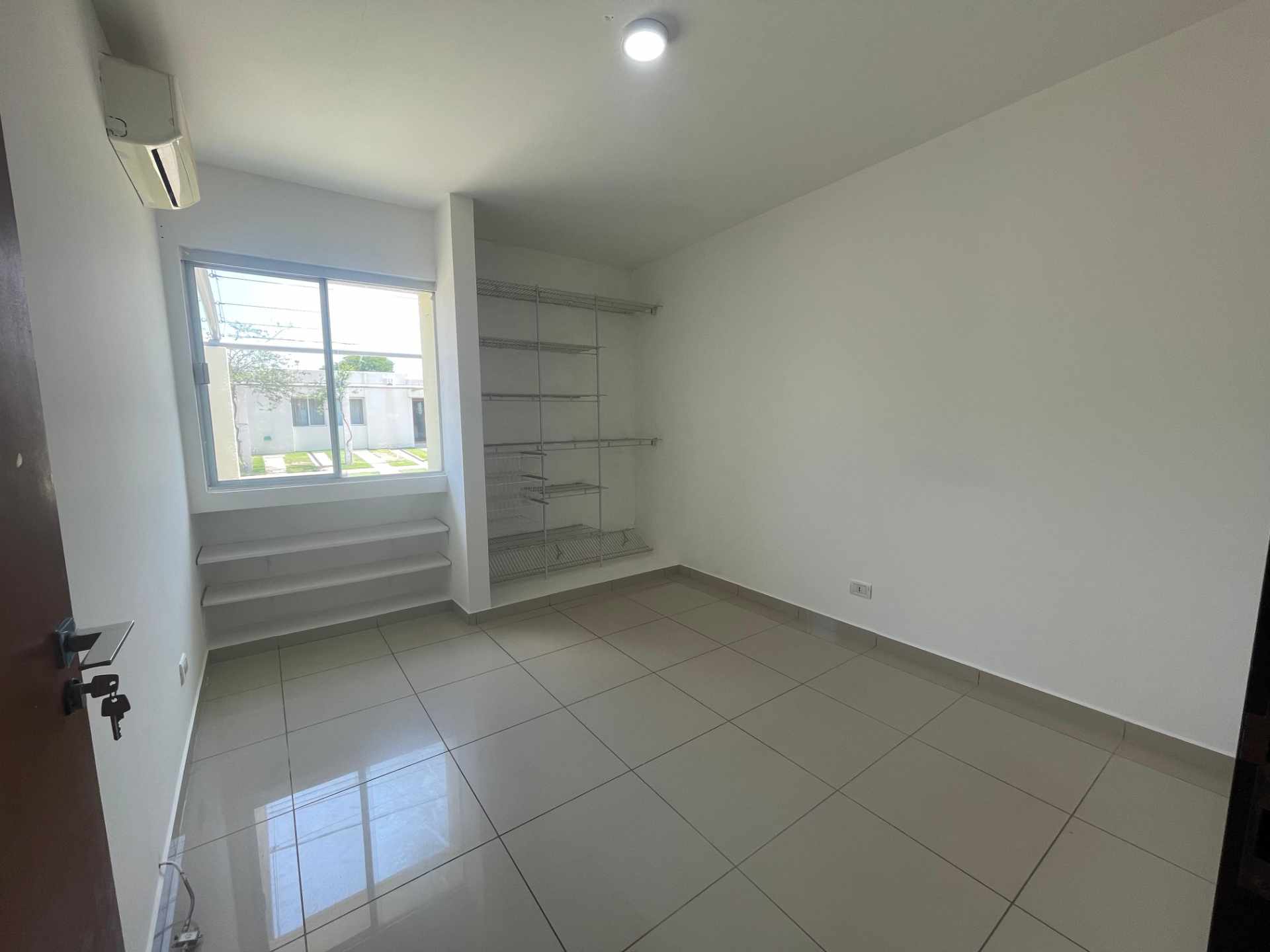 Casa en AlquilerCondominio Sevilla El Bosque 3 dormitorios 3 baños 2 parqueos Foto 12