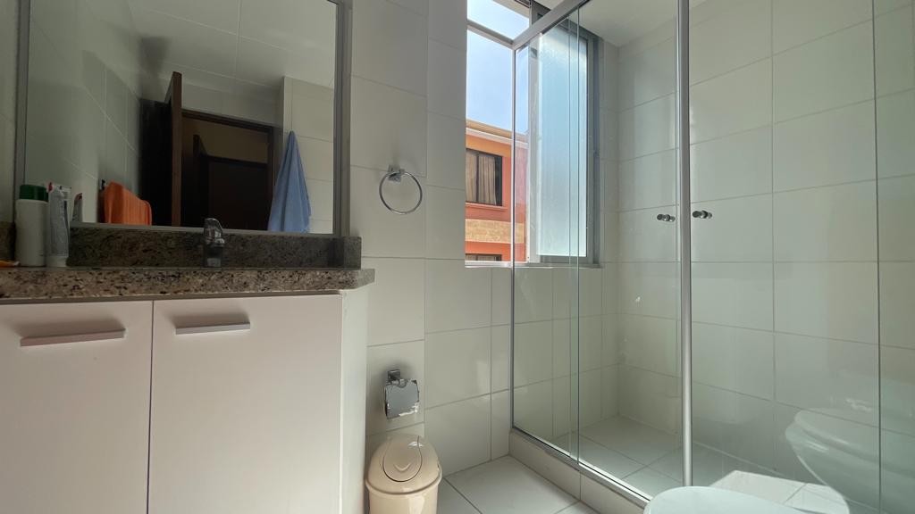 Departamento en AlquilerDEPARTAMENTO DUPLEX EN ALQUILER EN IRPAVI 4 dormitorios 5 baños 1 parqueos Foto 13