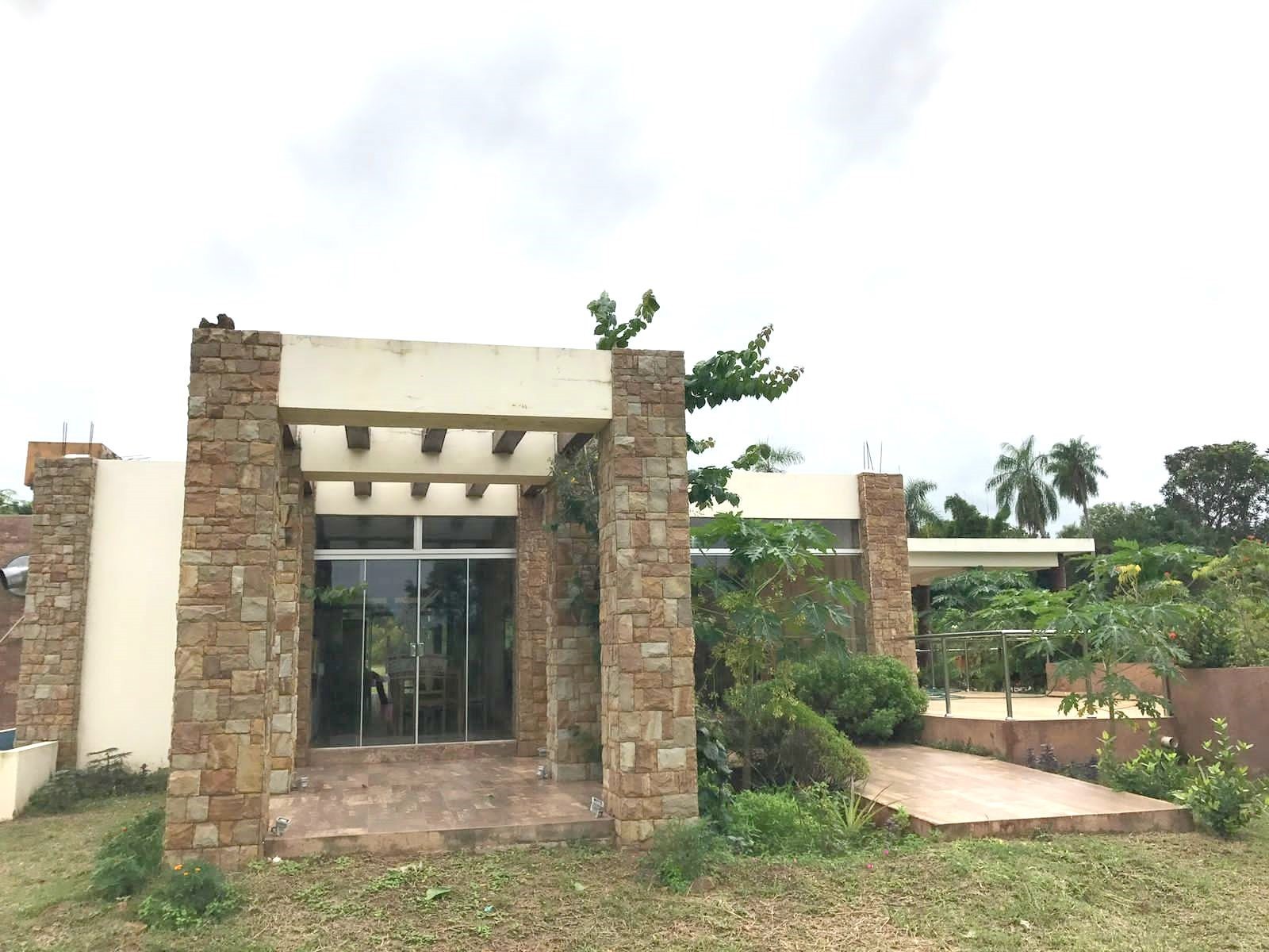 Casa Restaurante en Robore - Oportunidad de Negocio Foto 1