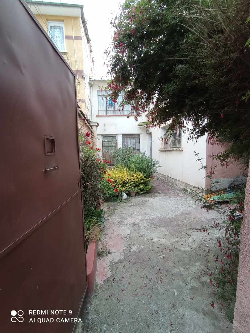 Departamento en VentaCalle Nicaragua. Entre calles República Dominicana y Lucas Jaimes. A media cuadra del parque botánico. Foto 4