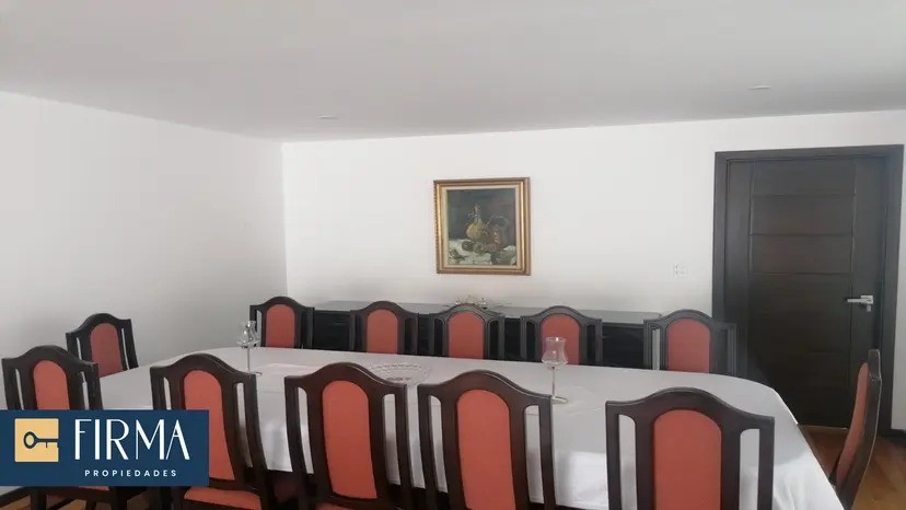 Casa en AlquilerCASA EN ALQUILER EN ACHUMANI AMOBLADA Y EQUIPADA 4 dormitorios 6 baños 3 parqueos Foto 4