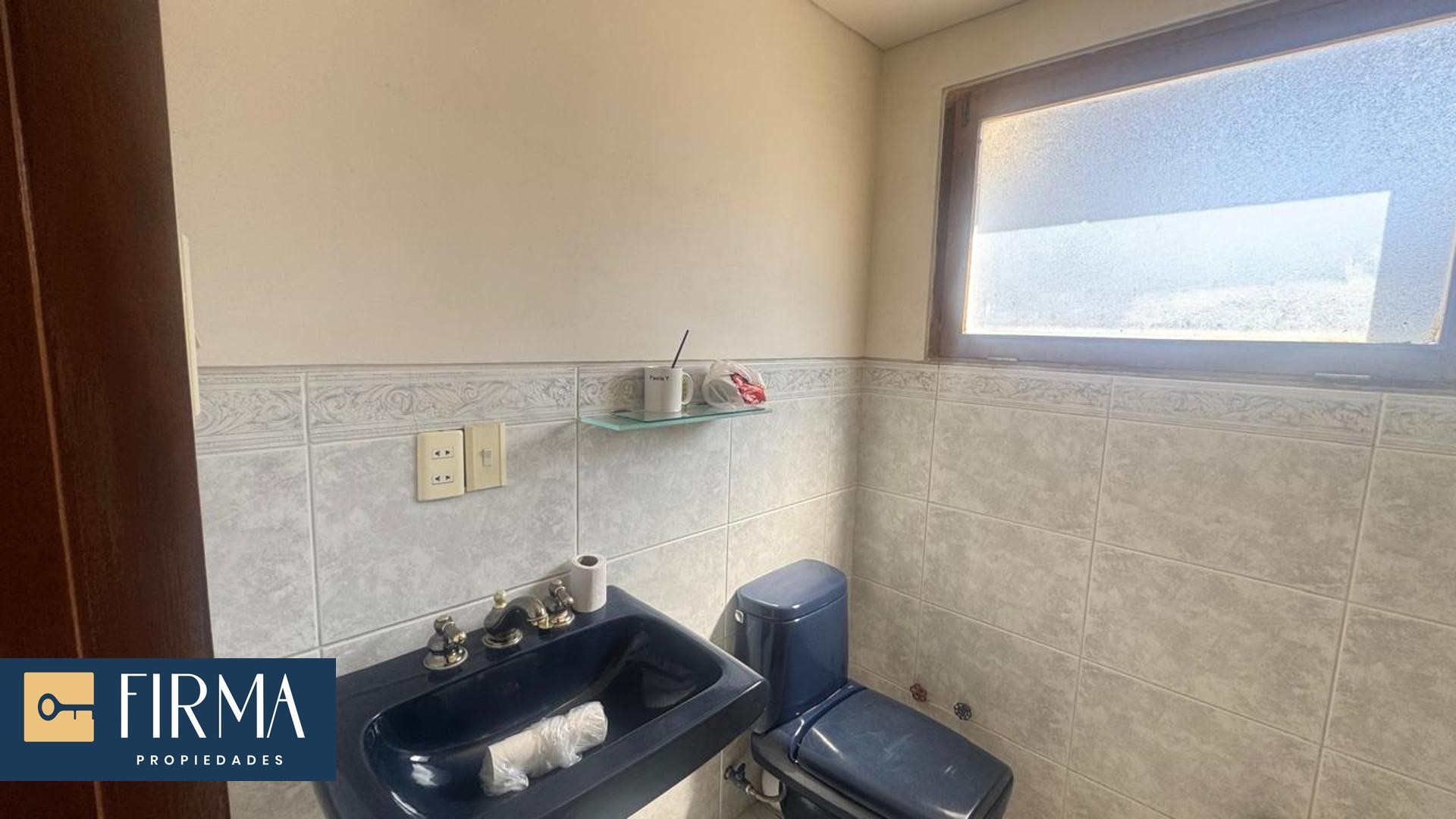 Casa en Achumani en La Paz 6 dormitorios 4 baños 2 parqueos Foto 15