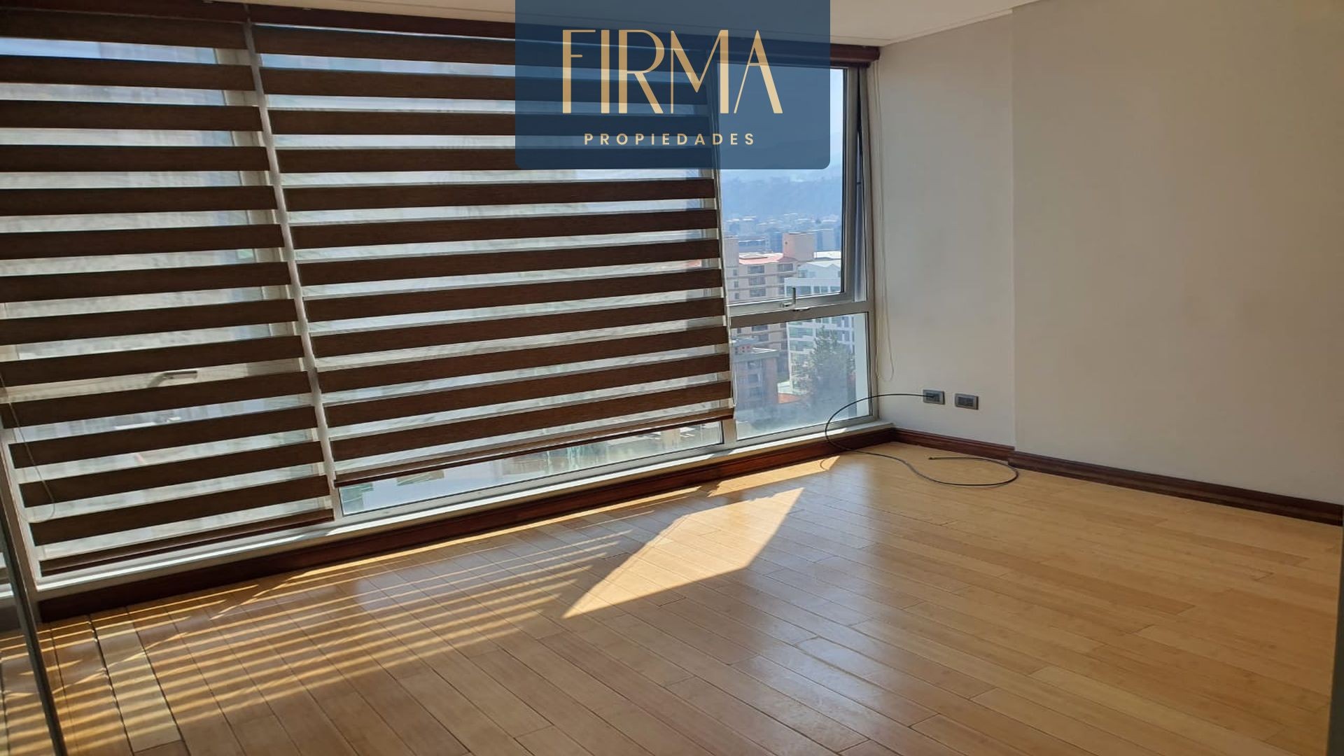 Departamento en Calacoto en La Paz 3 dormitorios 3 baños 1 parqueos Foto 12