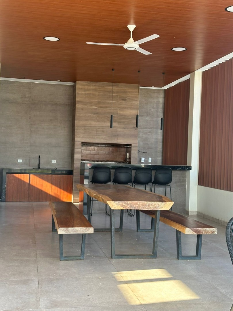 Casa en Urubó en Santa Cruz de la Sierra 3 dormitorios 3 baños 2 parqueos Foto 2