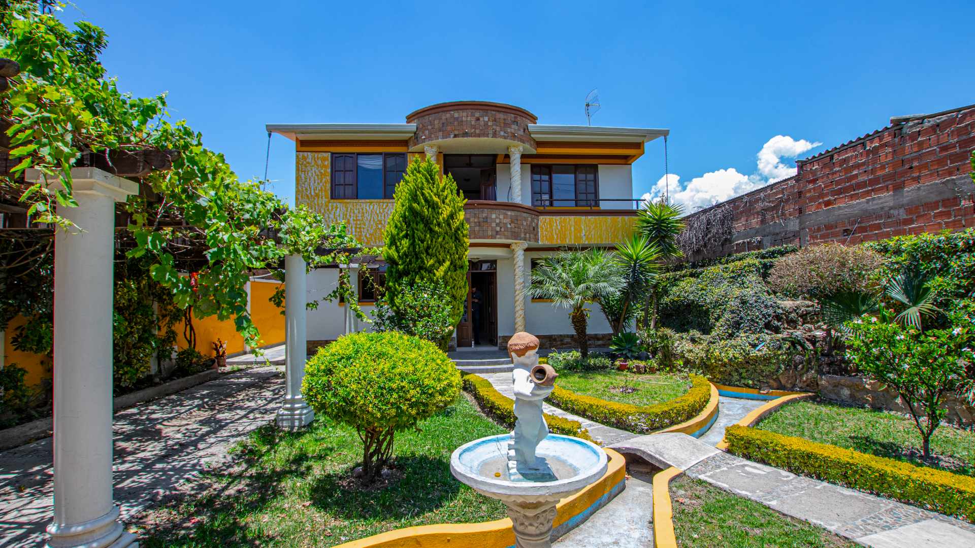 Avenida Reducto 1km al Norte de av. Blanco Galindo us