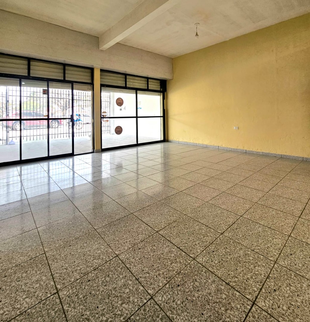 Departamento en AlquilerSobre 2do anillo,  entre Av. Paragua y Av mutualista  Foto 7