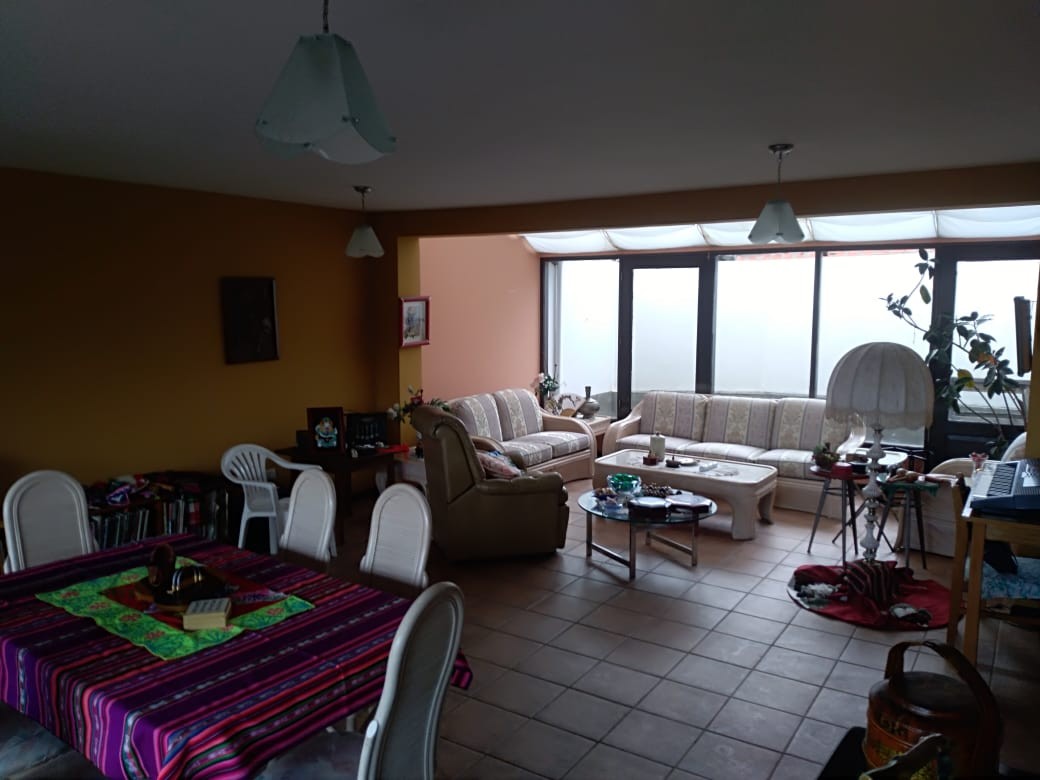 Casa en Seguencoma en La Paz 4 dormitorios 3 baños  Foto 6