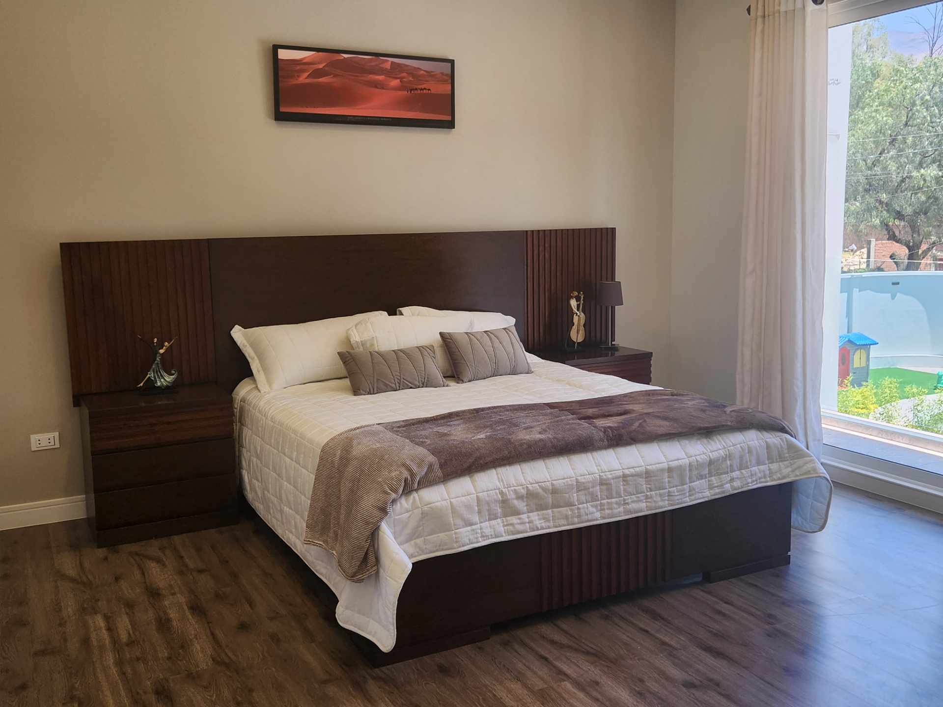 Casa en Tiquipaya en Cochabamba 3 dormitorios 3 baños 2 parqueos Foto 9