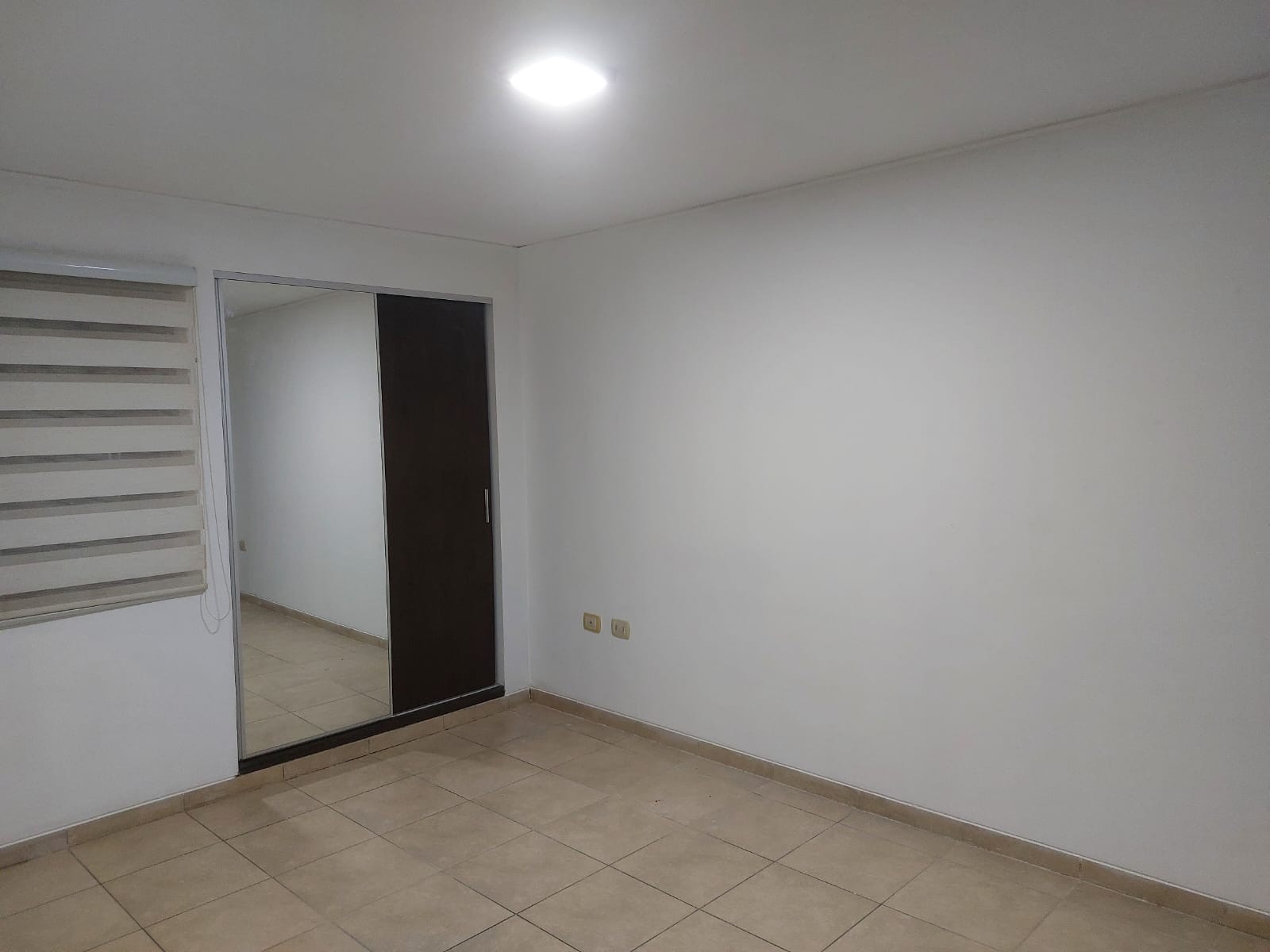 Departamento Condominio San Francisco 2 Doble Vía La Guardia entre 5to y 6to anillo Foto 11