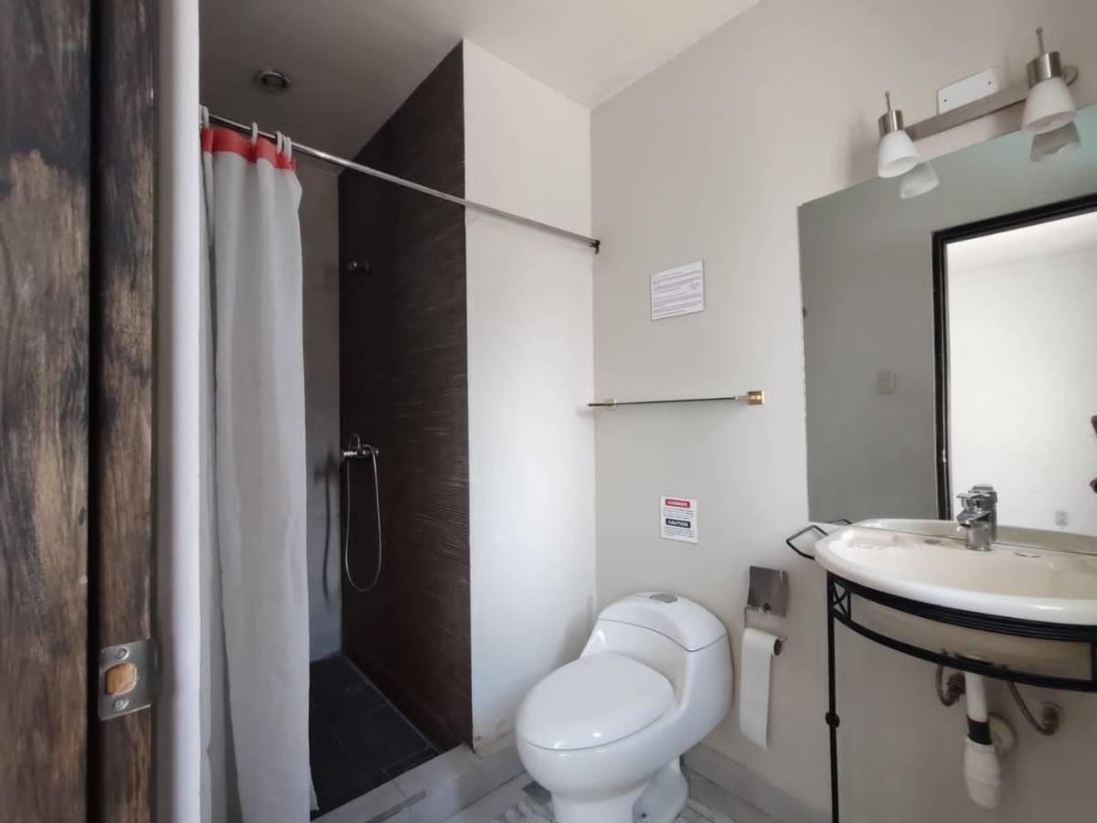 Oficina CALACOTO, CALLE 11 Foto 5