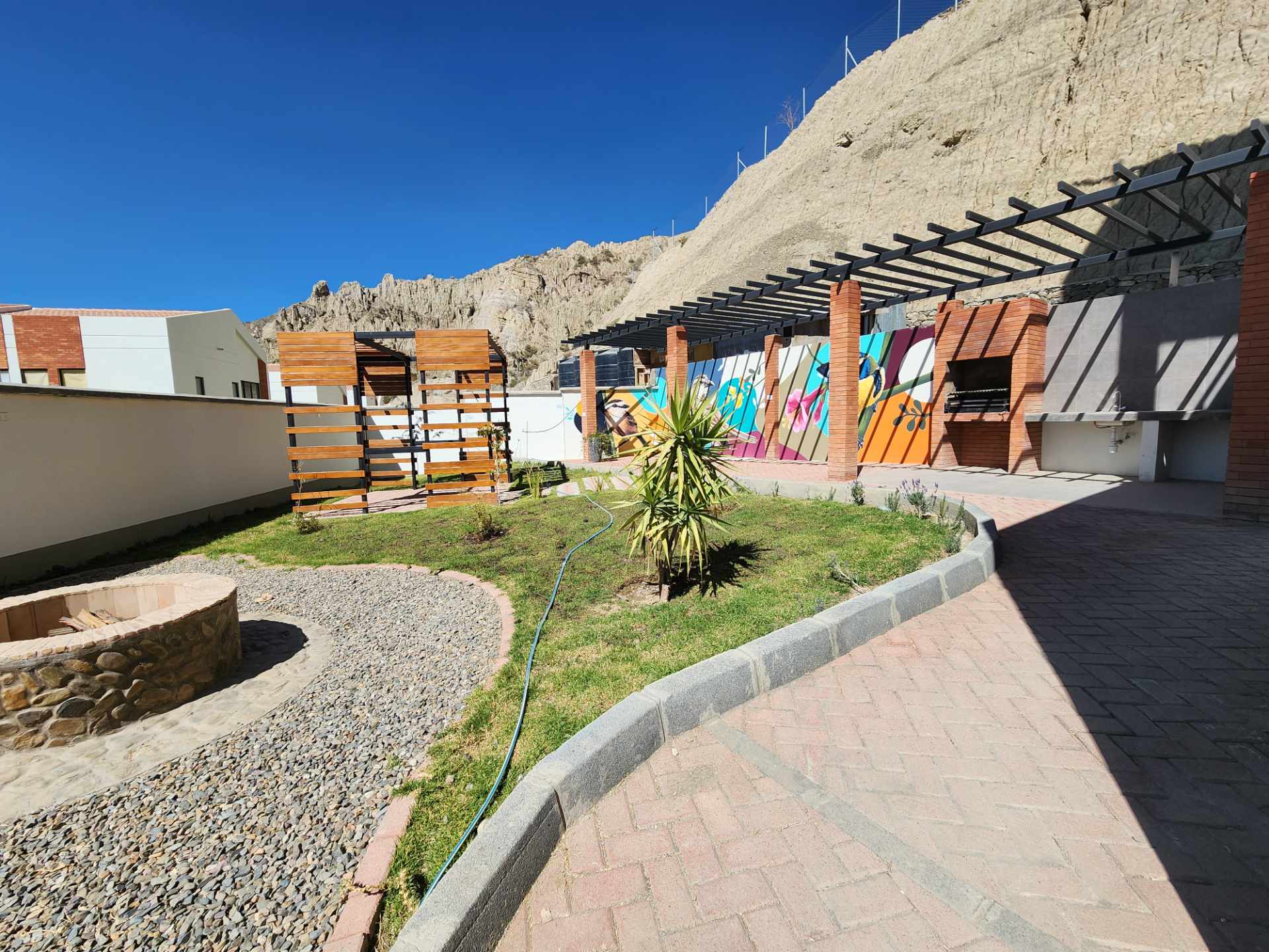 Casa en VentaCASA A ESTRENAR EN VENTA, MALLASILLA URB. PRIVADA Foto 4