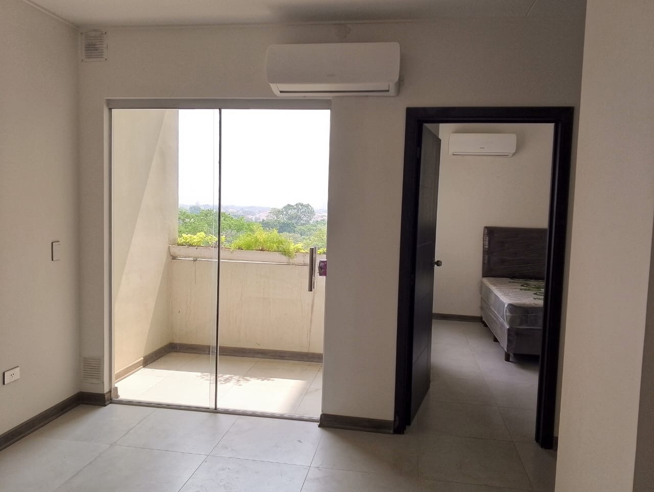 Departamento en Urubó en Santa Cruz de la Sierra 1 dormitorios 1 baños 1 parqueos Foto 8