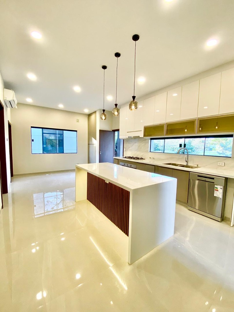 En Venta a $us 750,000 Foto 5