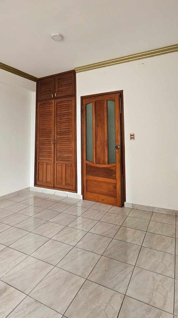 Departamento Av. Argamosa 1er ANILLO  Foto 3