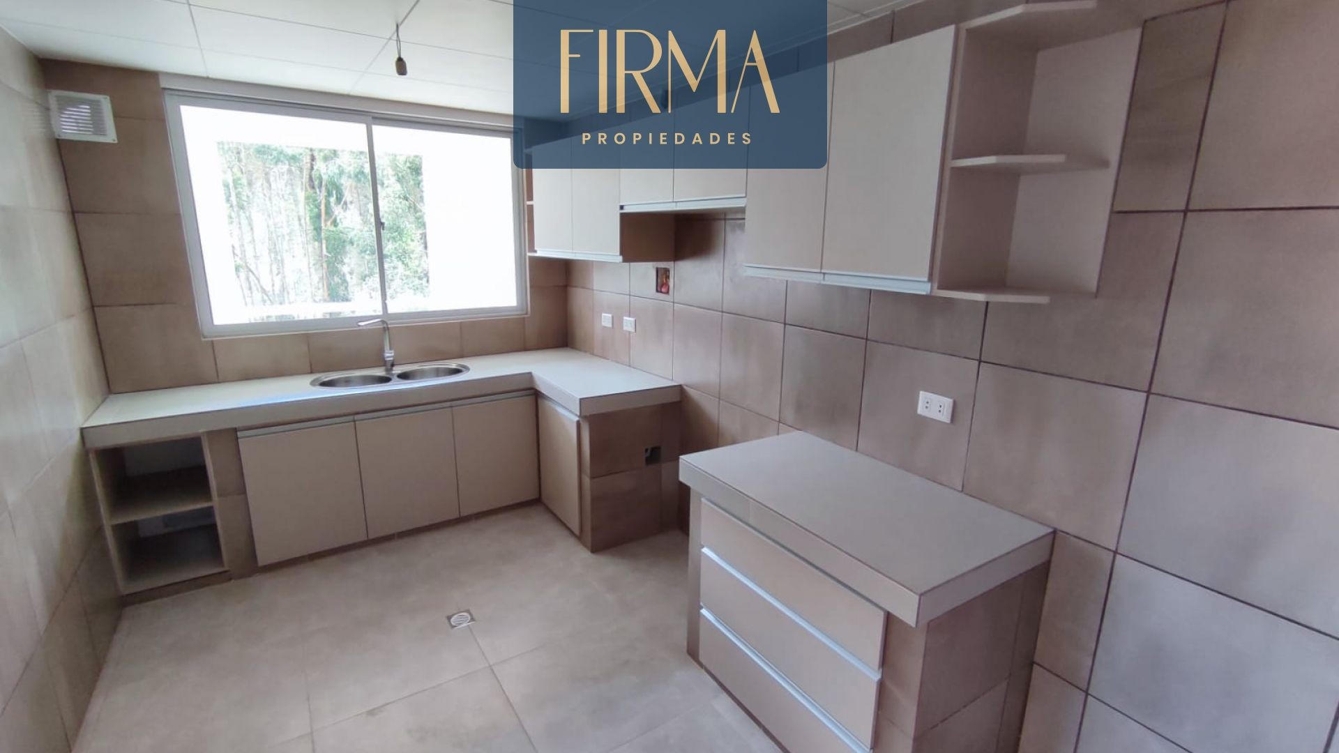 Departamento en Chasquipampa en La Paz 3 dormitorios 3 baños 1 parqueos Foto 8