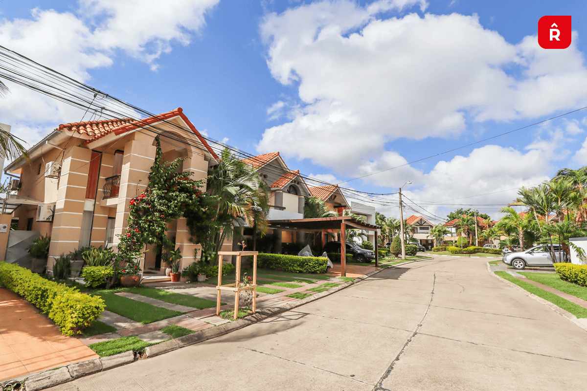 En Alquiler a $us 850 Foto 29