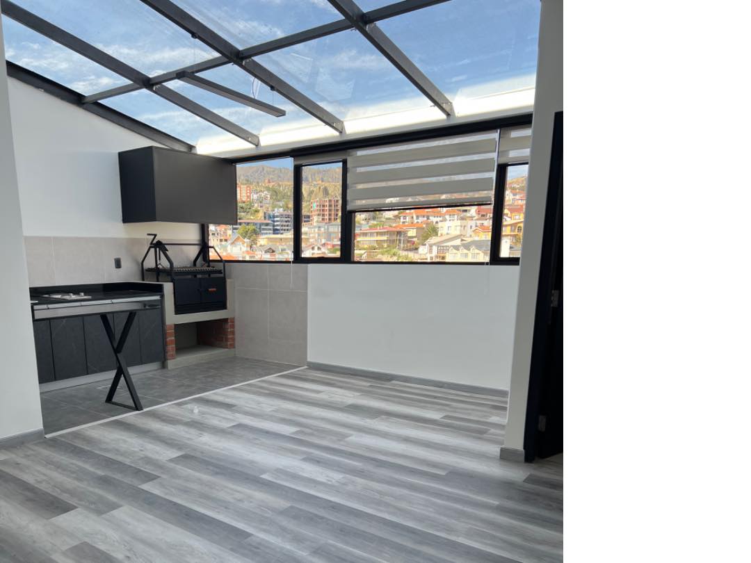 Departamento en AlquilerAchumani, al inicio, cerca a la plaza  Foto 7