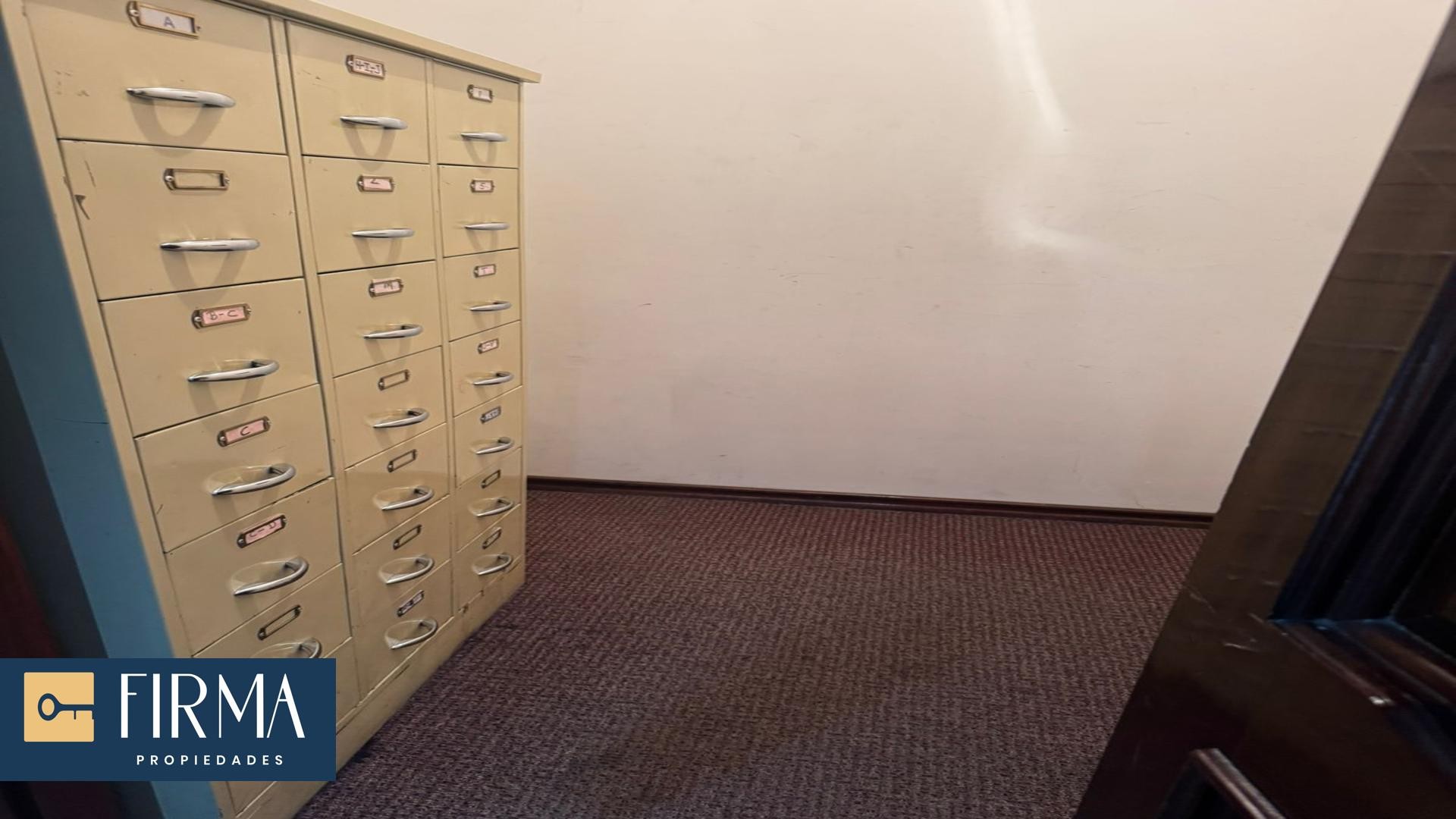 Departamento en San Jorge en La Paz 3 dormitorios 3 baños 1 parqueos Foto 5