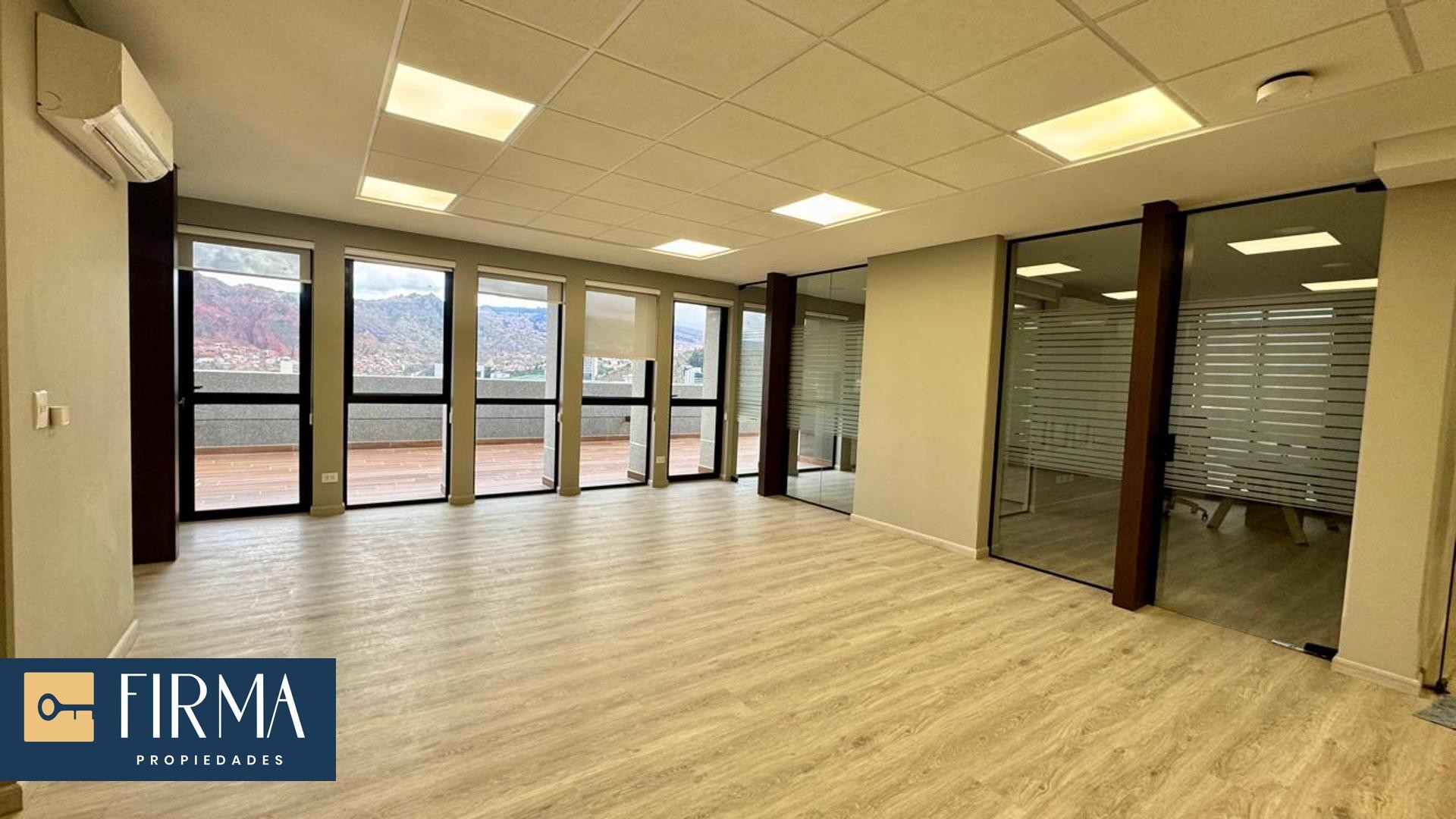 Oficina en AlquilerOFICINA EN ALQUILER, AV. MONTENEGRO CALACOTO 3 dormitorios 4 baños  Foto 2