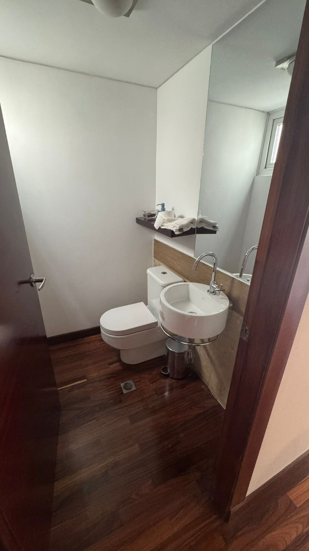 Departamento en VentaCalle Man Cesped esq Constancio Vigil 3 dormitorios 4 baños 2 parqueos Foto 3