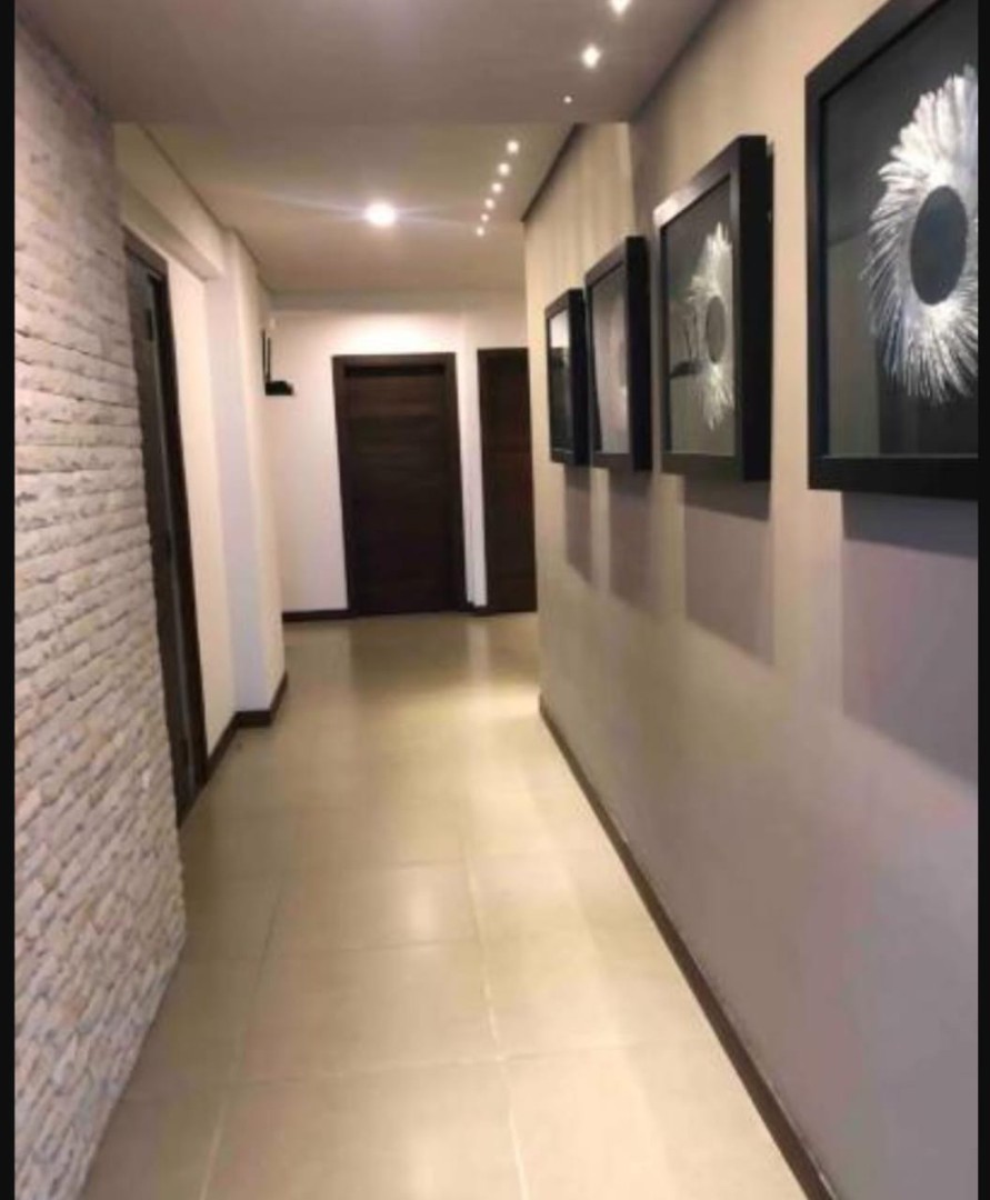 En Alquiler a $us 2,800 Foto 8