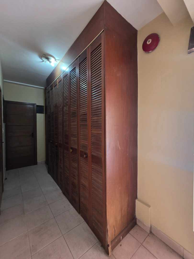 Departamento en Entre 1er y 2do anillo Oeste en Santa Cruz de la Sierra 3 dormitorios 2 baños 1 parqueos Foto 16