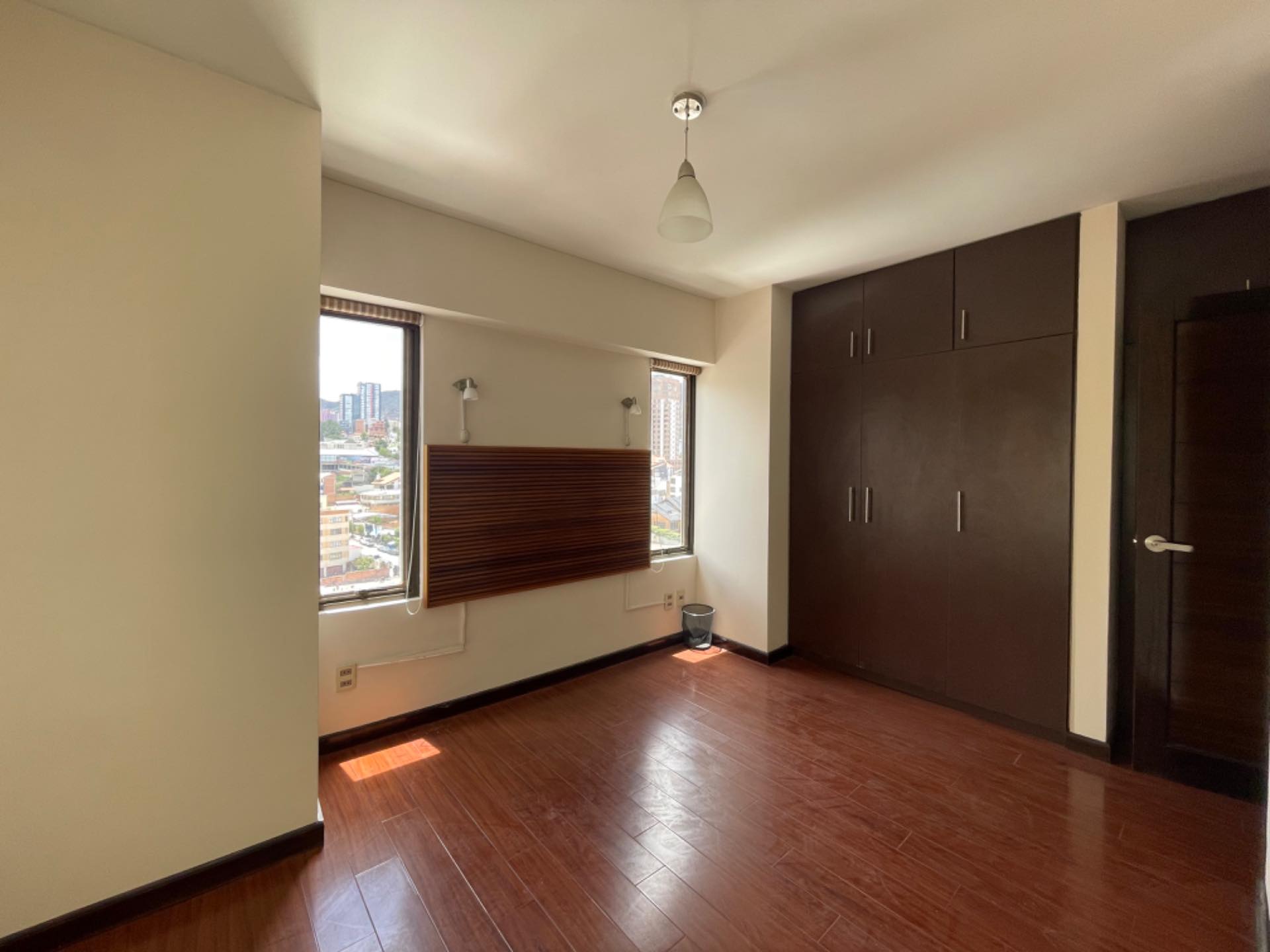 Departamento en Calacoto en La Paz 1 dormitorios 1 baños 1 parqueos Foto 2