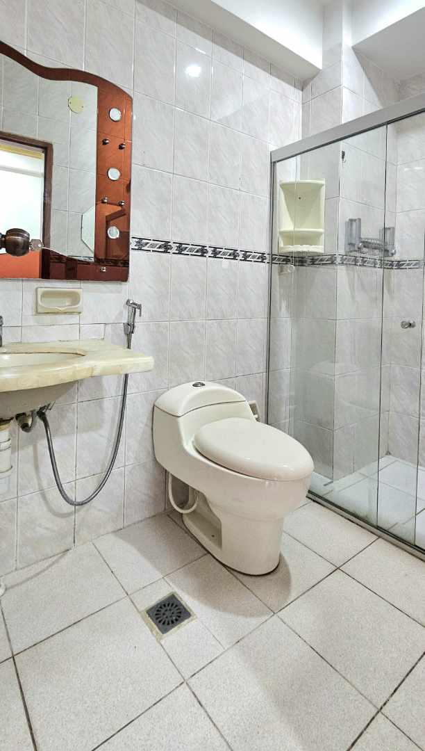Departamento Av. Argamosa 1er ANILLO  Foto 5