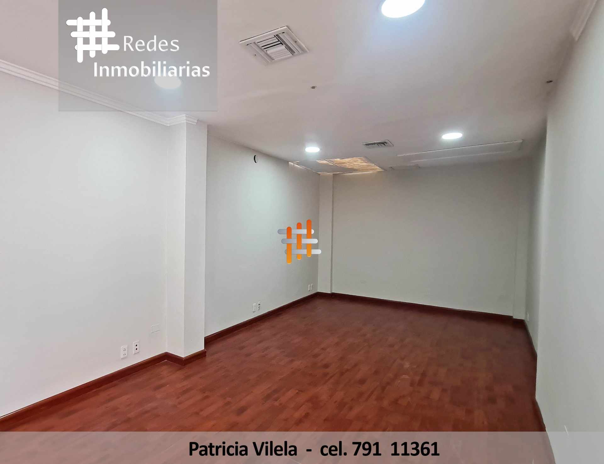 Oficina en AlquilerEN PLENA PLAZA AVAROA  “” SOPOCACHI””  CASA EN ALQUILER PARA CUALQUIER FIN COMERCIAL  12 dormitorios 4 baños 3 parqueos Foto 15