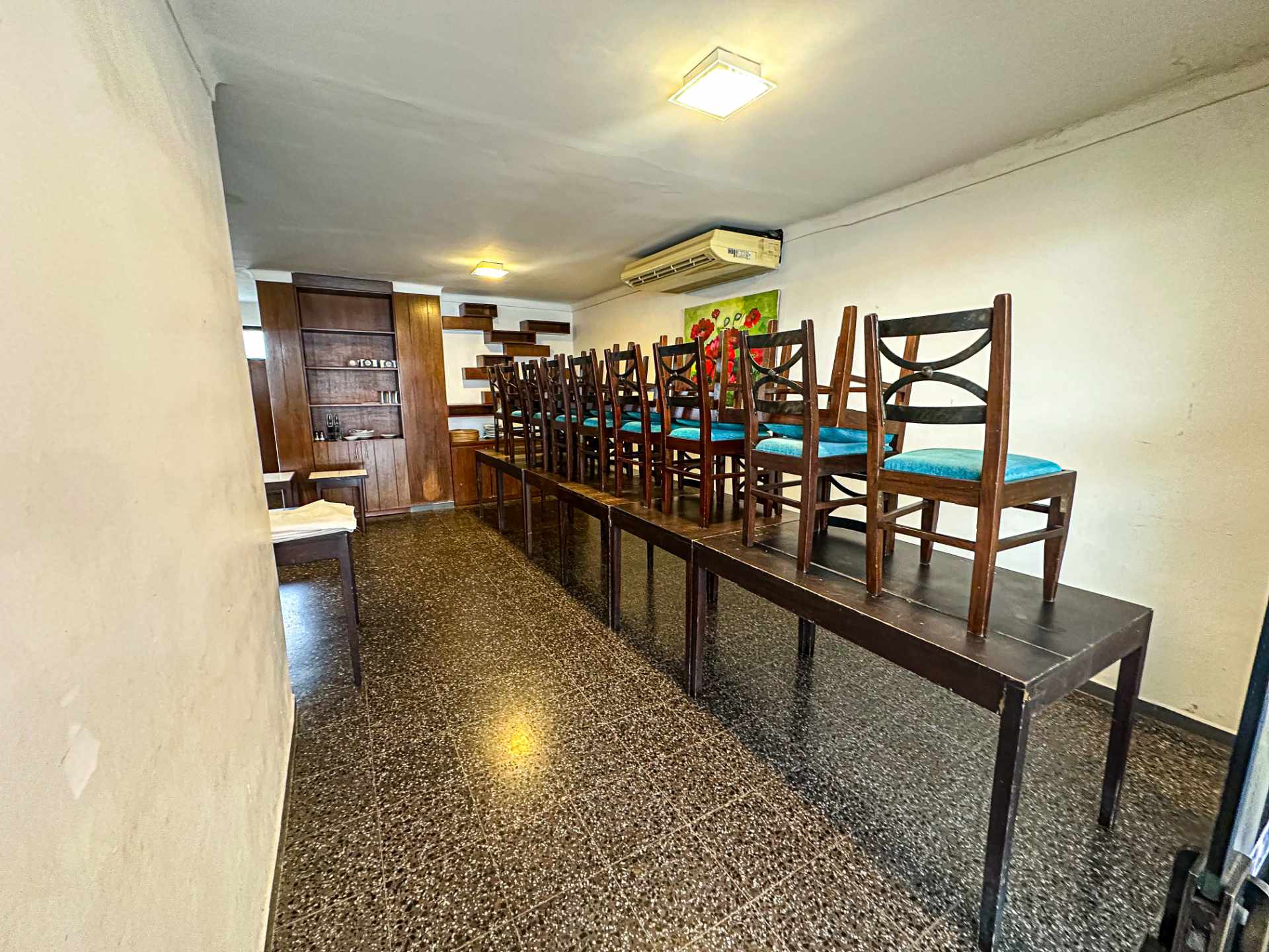 Casa en Entre 2do y 3er anillo Norte en Santa Cruz de la Sierra 9 dormitorios 6 baños 3 parqueos Foto 5