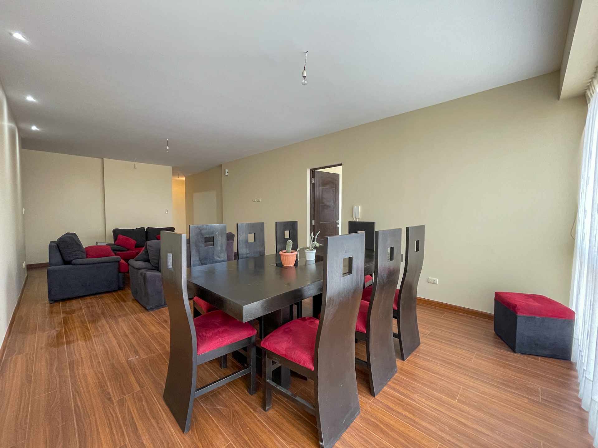 En Alquiler a $us 550 Foto 38