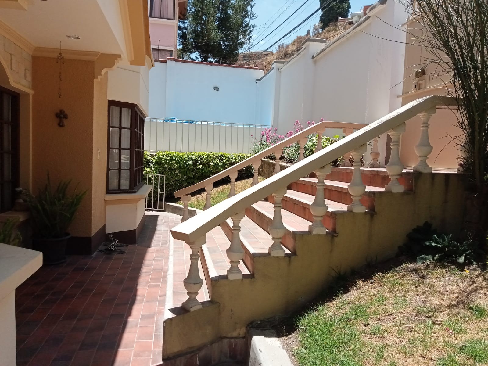 Casa en Irpavi en La Paz 3 dormitorios 3 baños 3 parqueos Foto 8