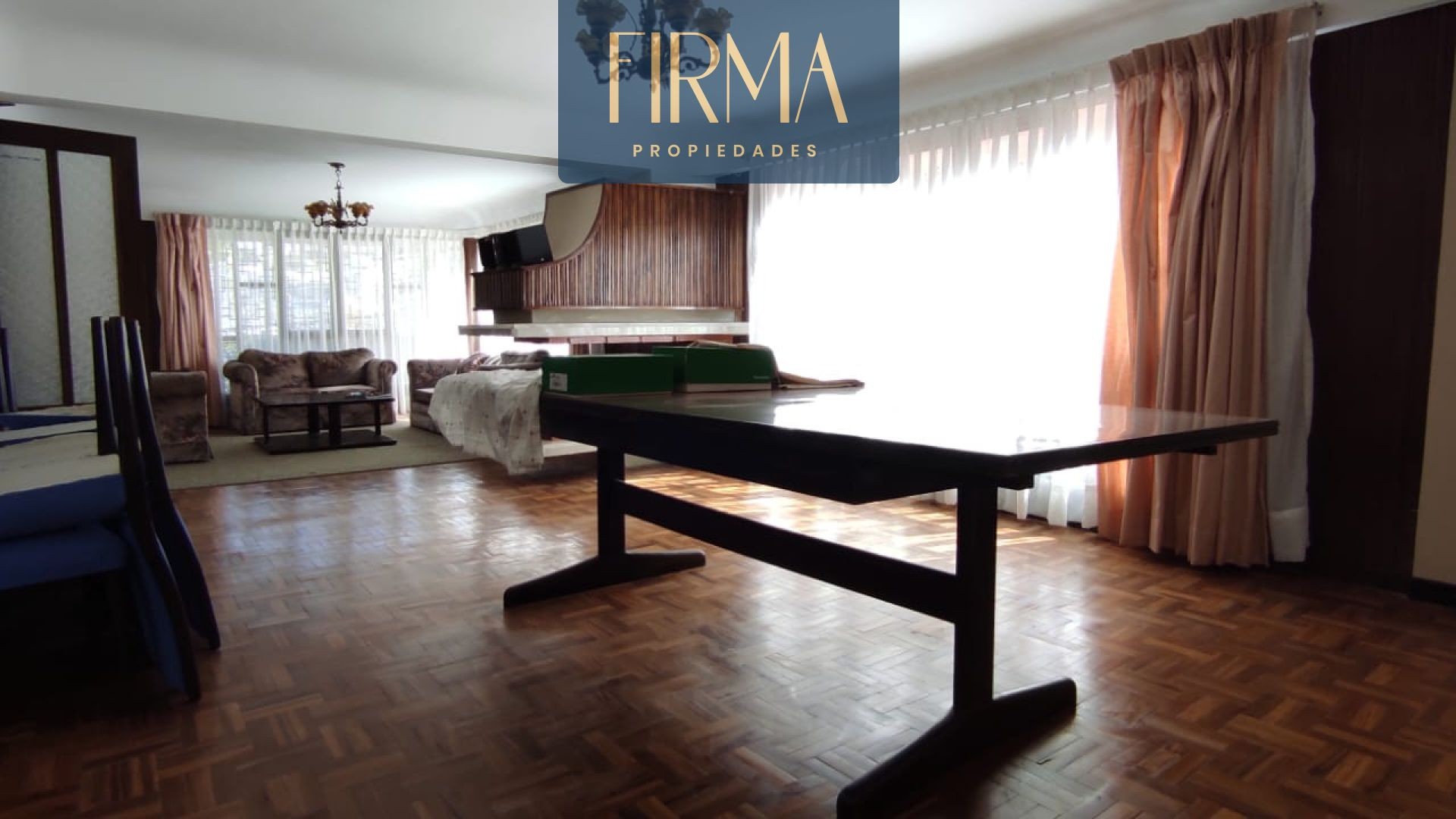 Casa en Achumani en La Paz 4 dormitorios 4 baños 2 parqueos Foto 13