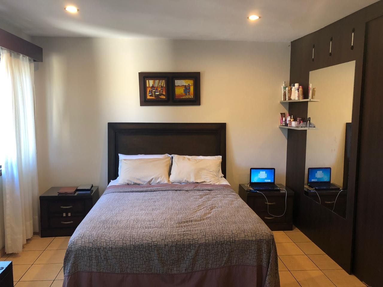 Casa en Entre 4to y 5to anillo Norte en Santa Cruz de la Sierra 3 dormitorios 3 baños 2 parqueos Foto 13