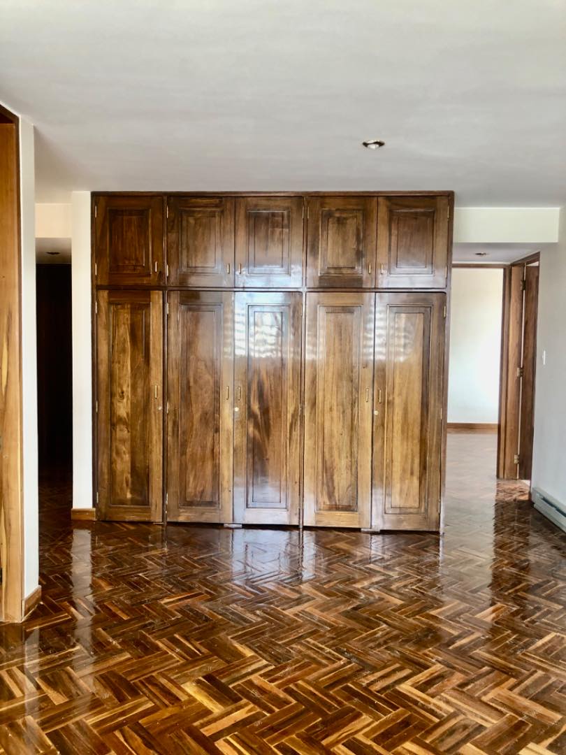 Departamento en San Alberto en La Paz 3 dormitorios 3 baños 1 parqueos Foto 6