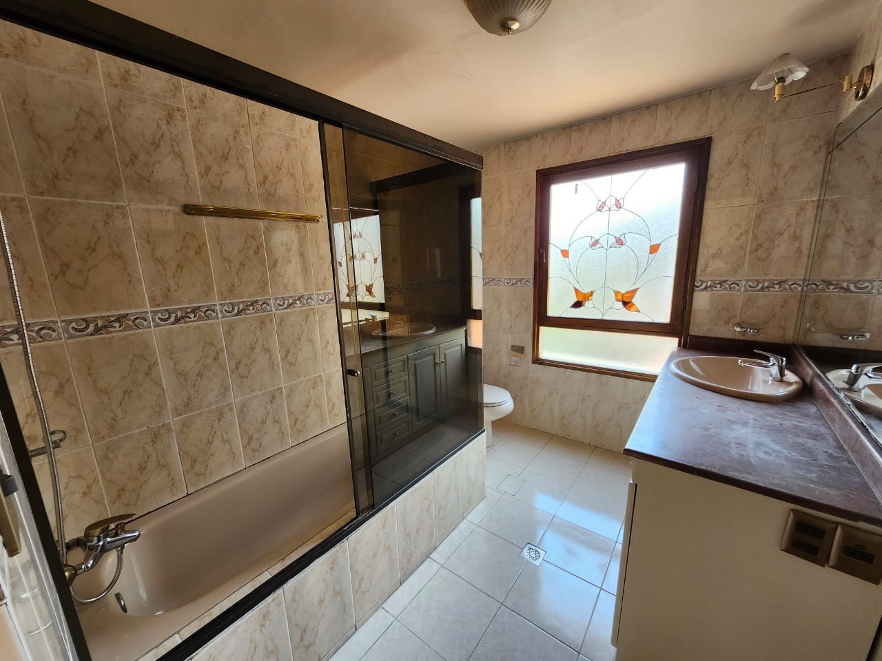 En Alquiler a Bs 24,500 Foto 13