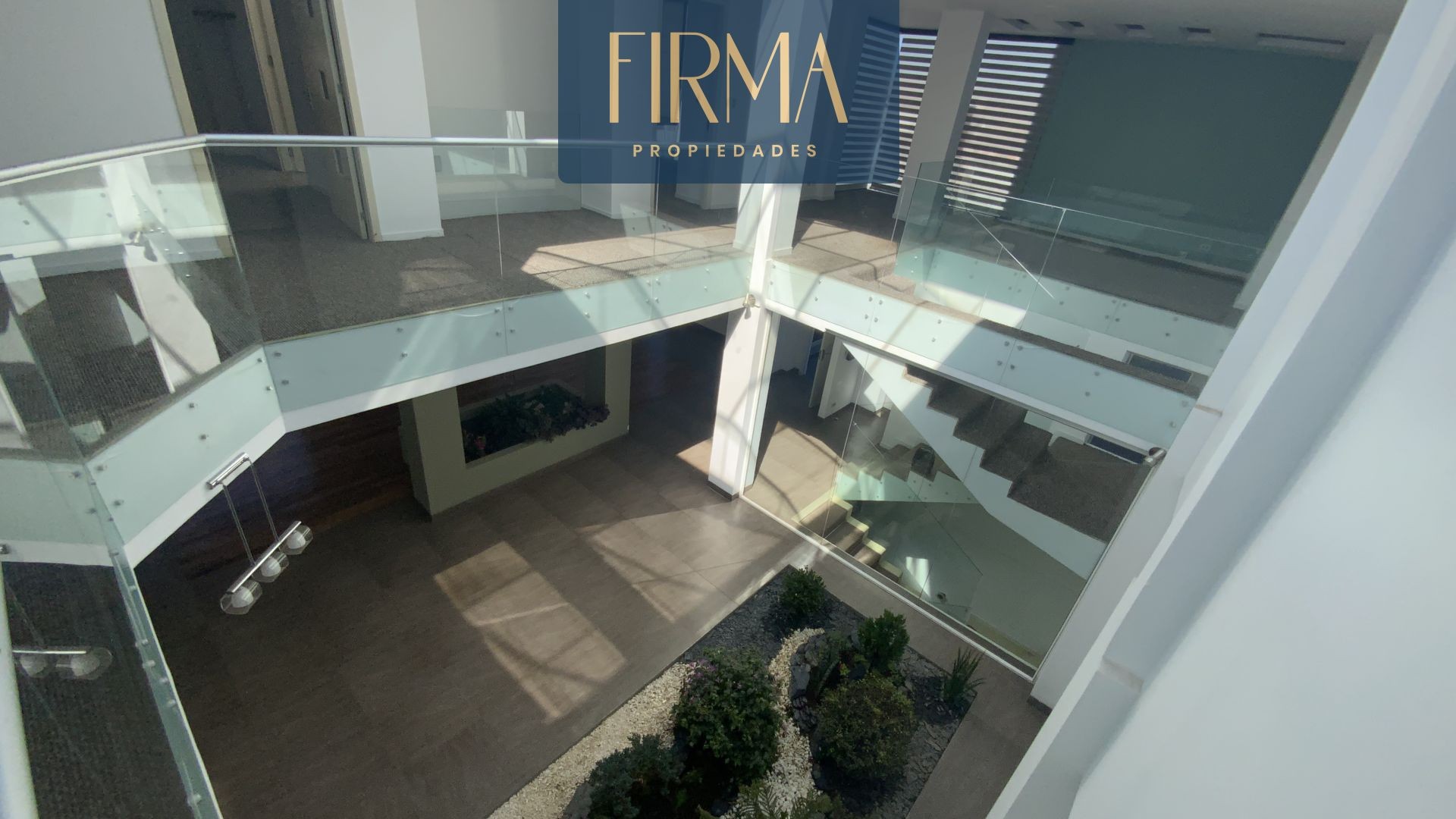 Casa en Achumani en La Paz 3 dormitorios 4 baños 3 parqueos Foto 13