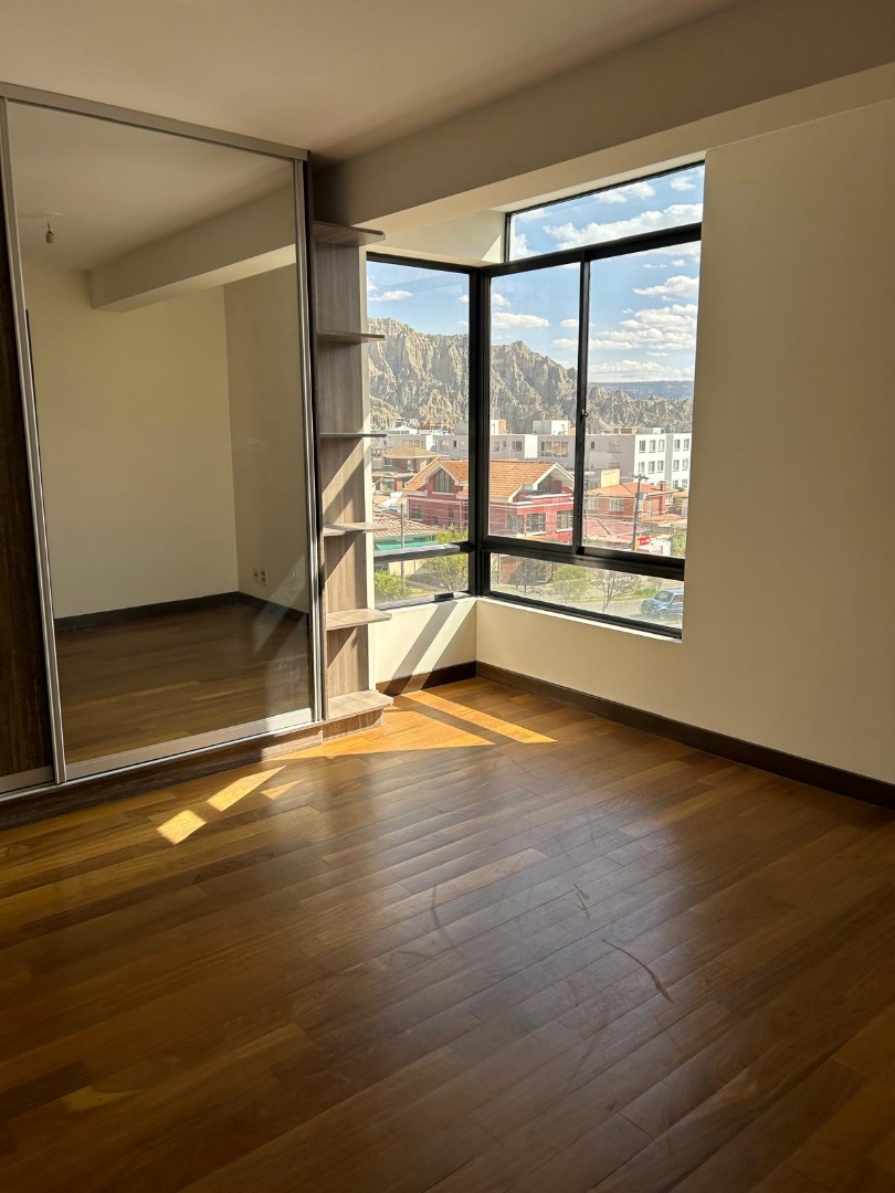 Casa en VentaLos Pinos Edificio Betel 3 dormitorios 2 baños 1 parqueos Foto 2