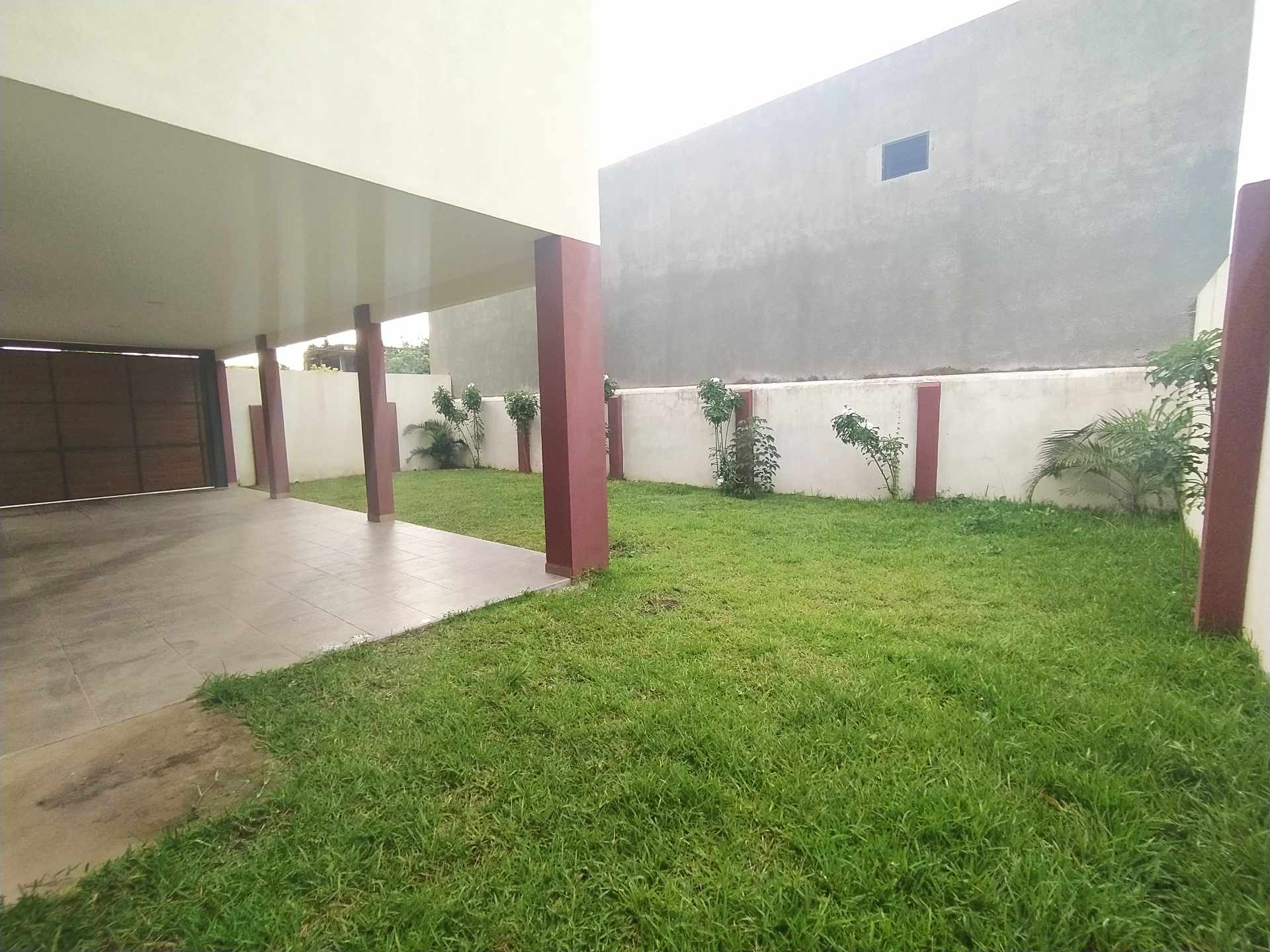 Casa en VentaAV. LA COLORADA ENTRE 5TO Y 6TO ANILLO Foto 14