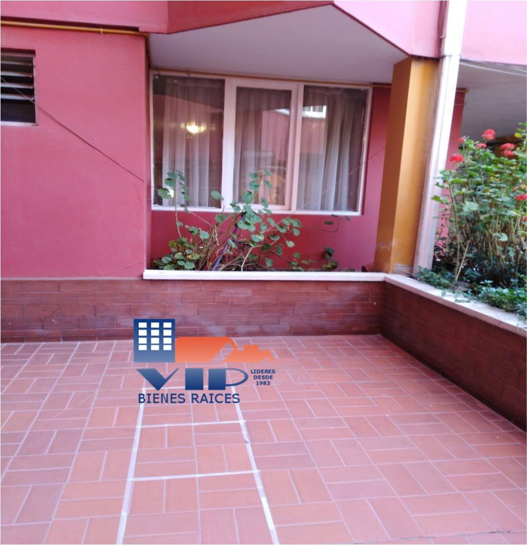 Departamento en Obrajes en La Paz 3 dormitorios 3 baños 1 parqueos Foto 2