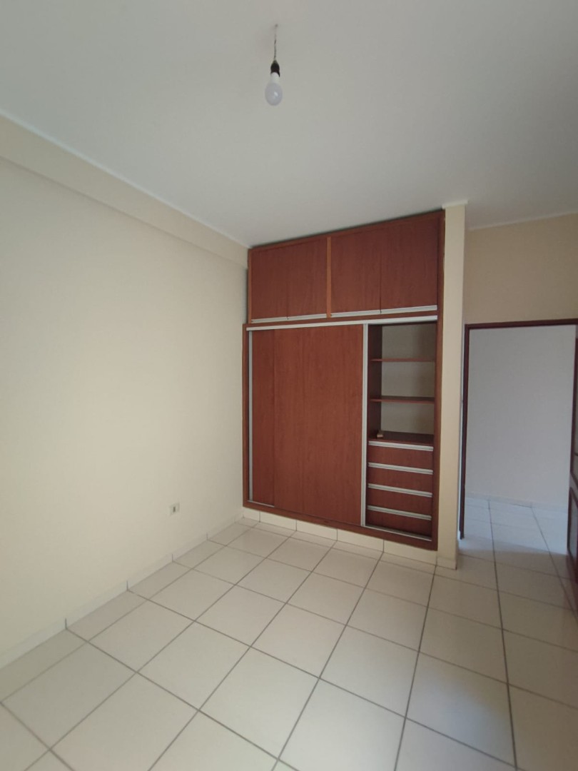 En Alquiler a Bs 4,000 Foto 14