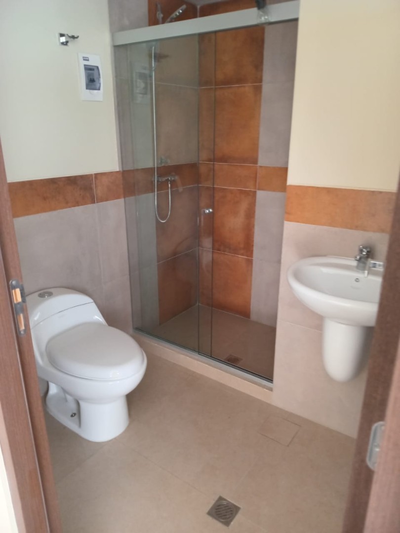 Departamento en AlquilerAchumani, Condominio la lomas del sol Foto 8