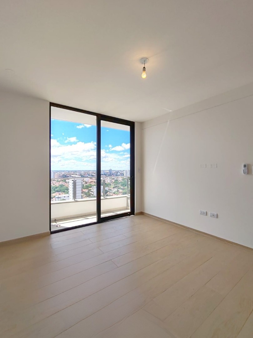 Departamento en AlquilerAv. Los Cusis
Condominio Macororo 15 Foto 11