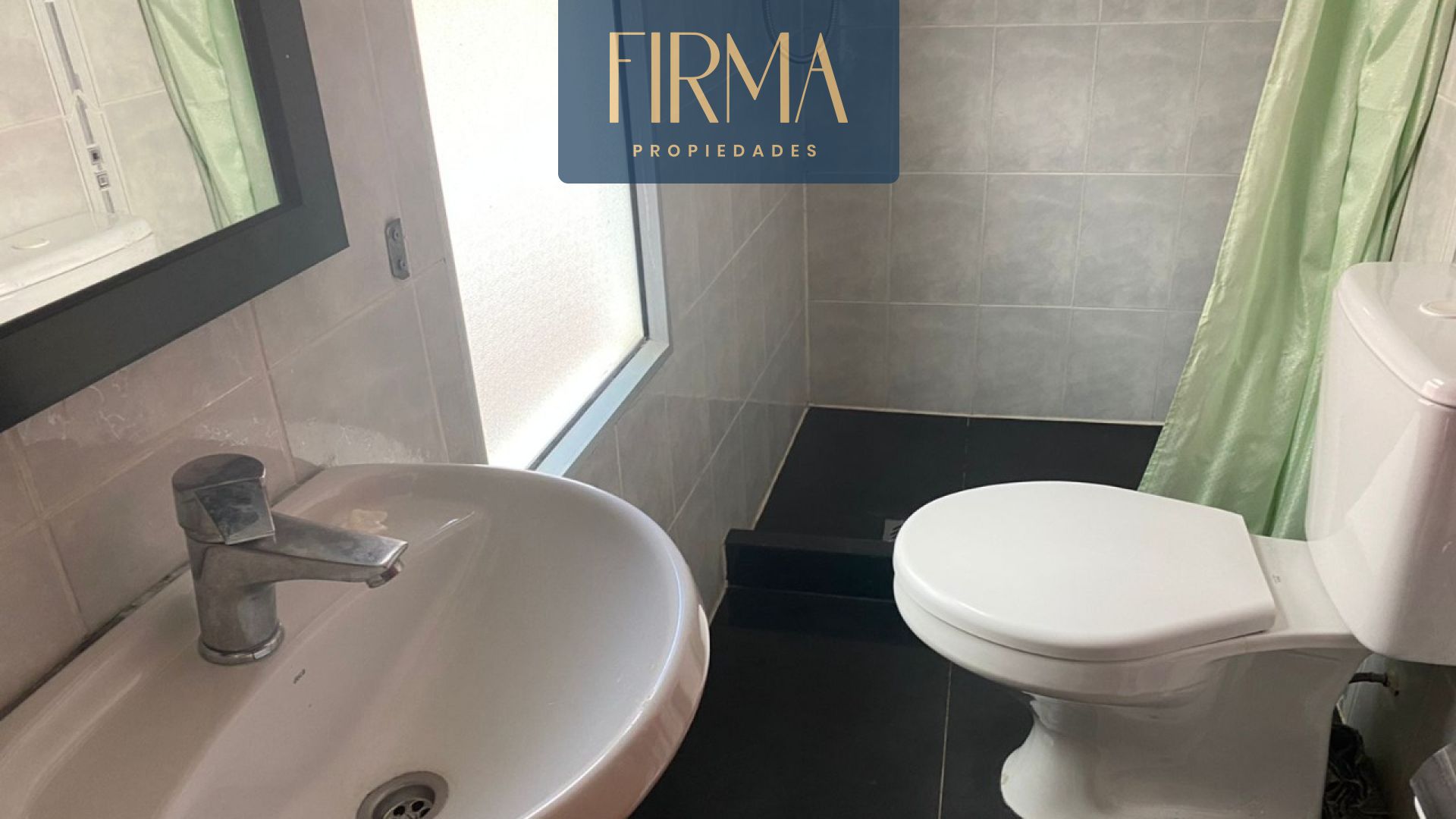 Casa en Achumani en La Paz 4 dormitorios 4 baños 2 parqueos Foto 4