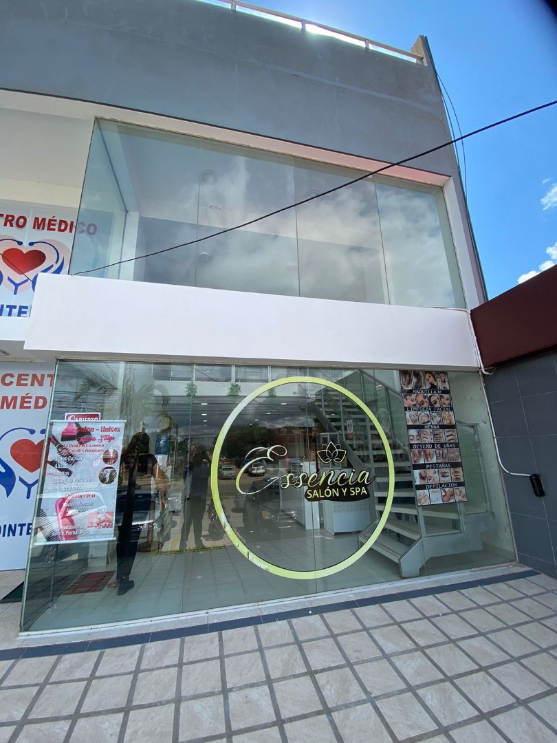 Local comercial en VentaZONA NORTE AV 2 DE AGOSTO 6TO ANILLO  1 baños  Foto 3