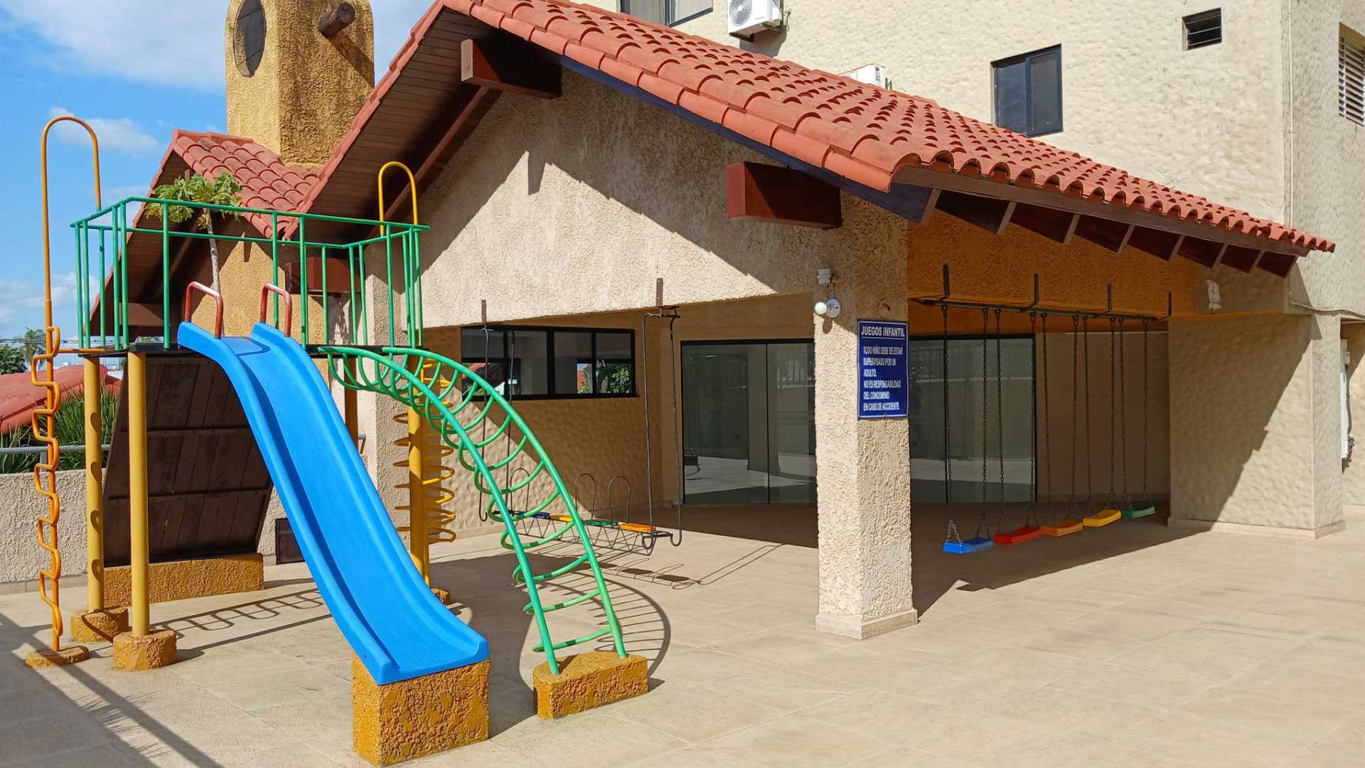 Departamento en Entre 1er y 2do anillo Norte en Santa Cruz de la Sierra 1 dormitorios 1 baños 1 parqueos Foto 13