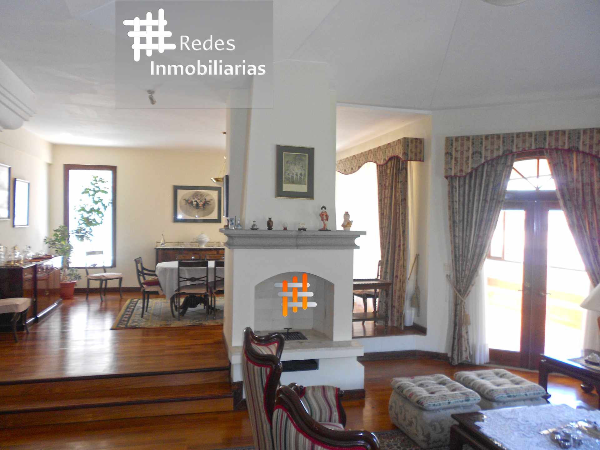 Casa en Achumani en La Paz 3 dormitorios 5 baños 3 parqueos Foto 6