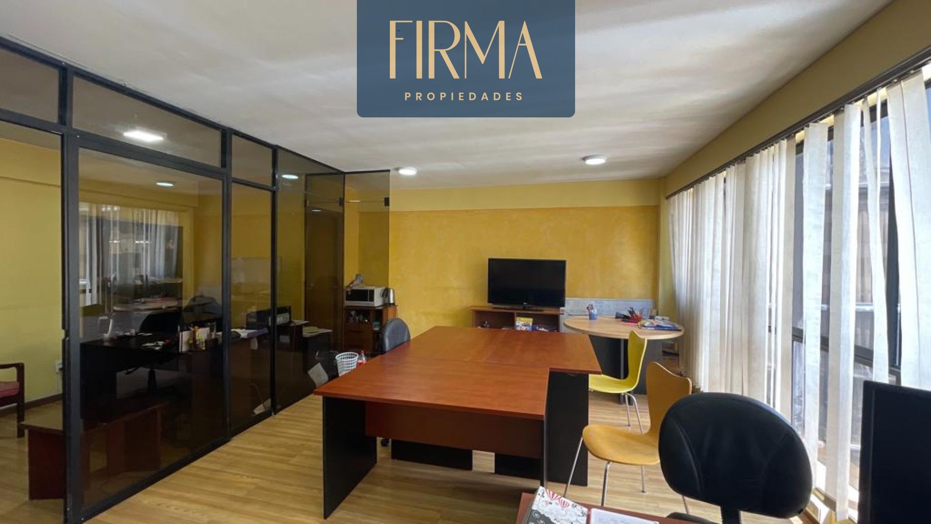 Oficina en VentaOFICINA EN VENTA EN EL CENTRO DE LA CIUDAD 2 dormitorios 1 baños  Foto 7