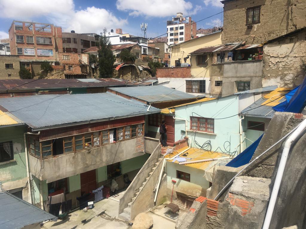 Terreno en VentaCalle Murillo frente al teleférico morado    Foto 2