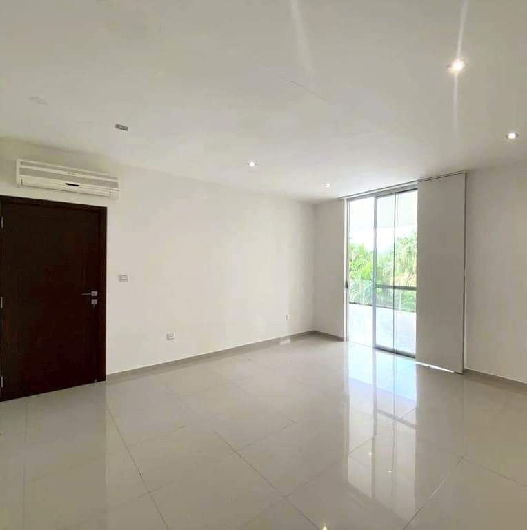 Casa en AlquilerURUBÓ 
Condominio Colinas del Urubó 
Sector 1 Foto 11